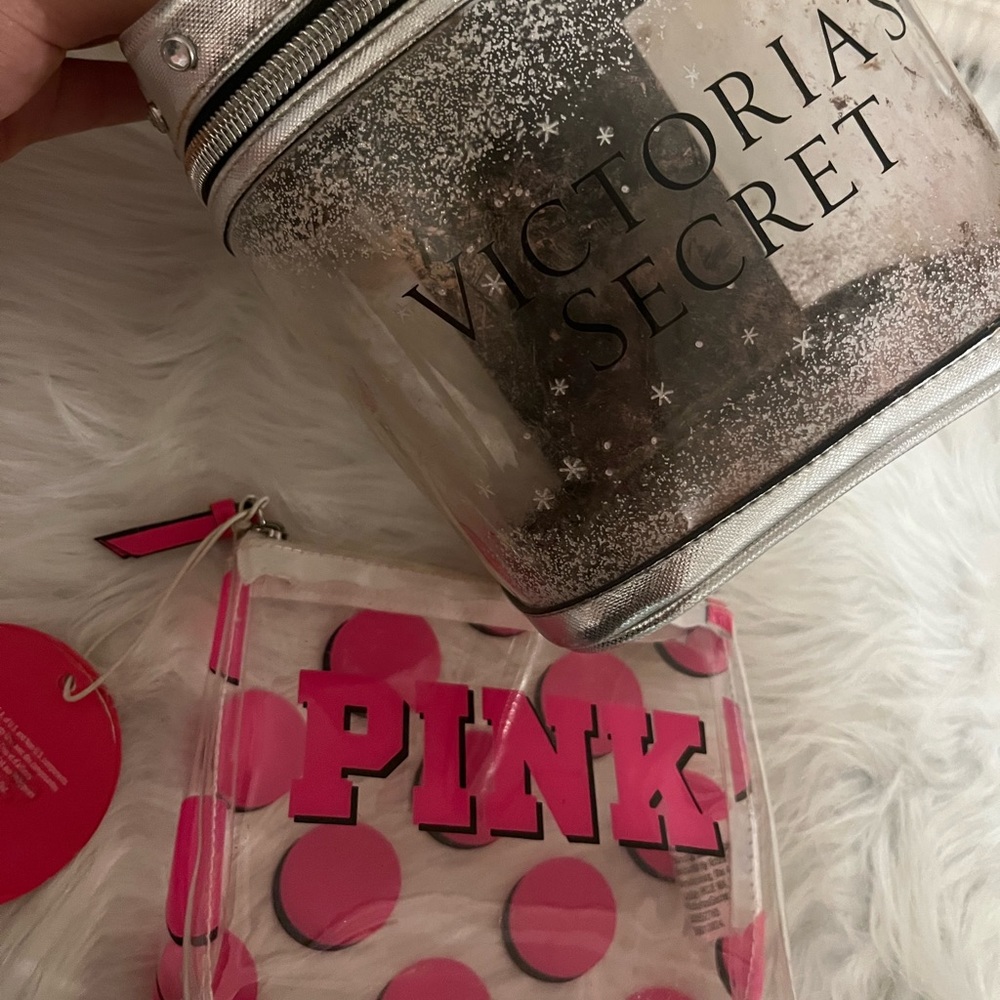 Travel make up holders pink vs